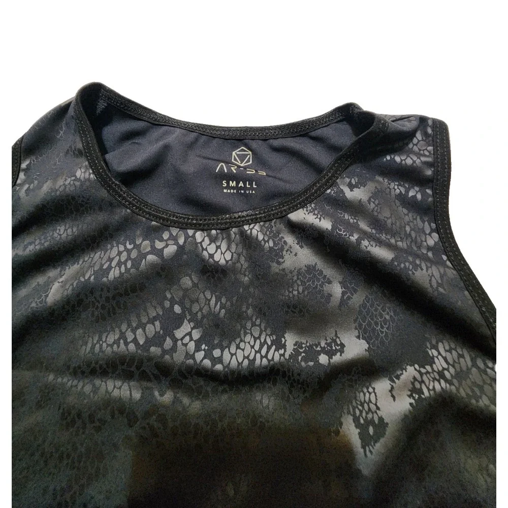 AR-33 Snakeskin Printed Crop Sports Bra Black‎